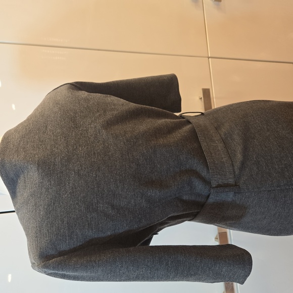 Banana Republic Short Sleeve Belted Stretch Midi Sheath Dress Gray Size 4 - Picture 4 of 10